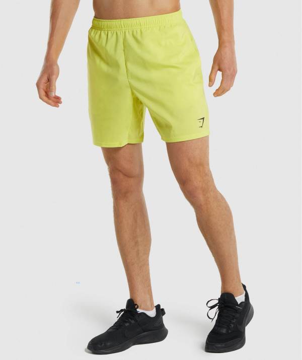 Panske Šortky Gymshark Arrival 7" Žlté | FE1539028